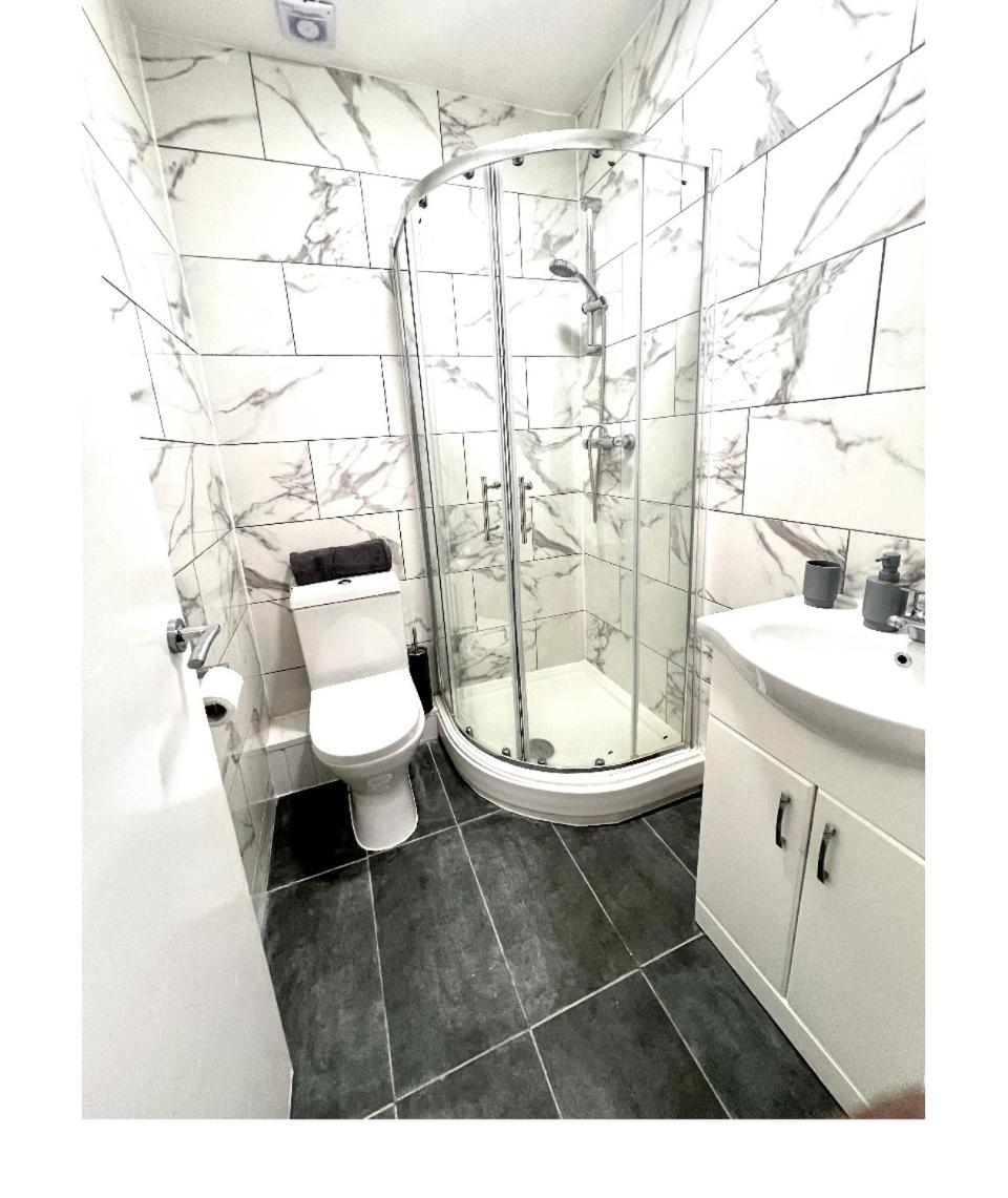 Central Locations 1 Bed Apartments Sleeps 4 Londyn Zewnętrze zdjęcie